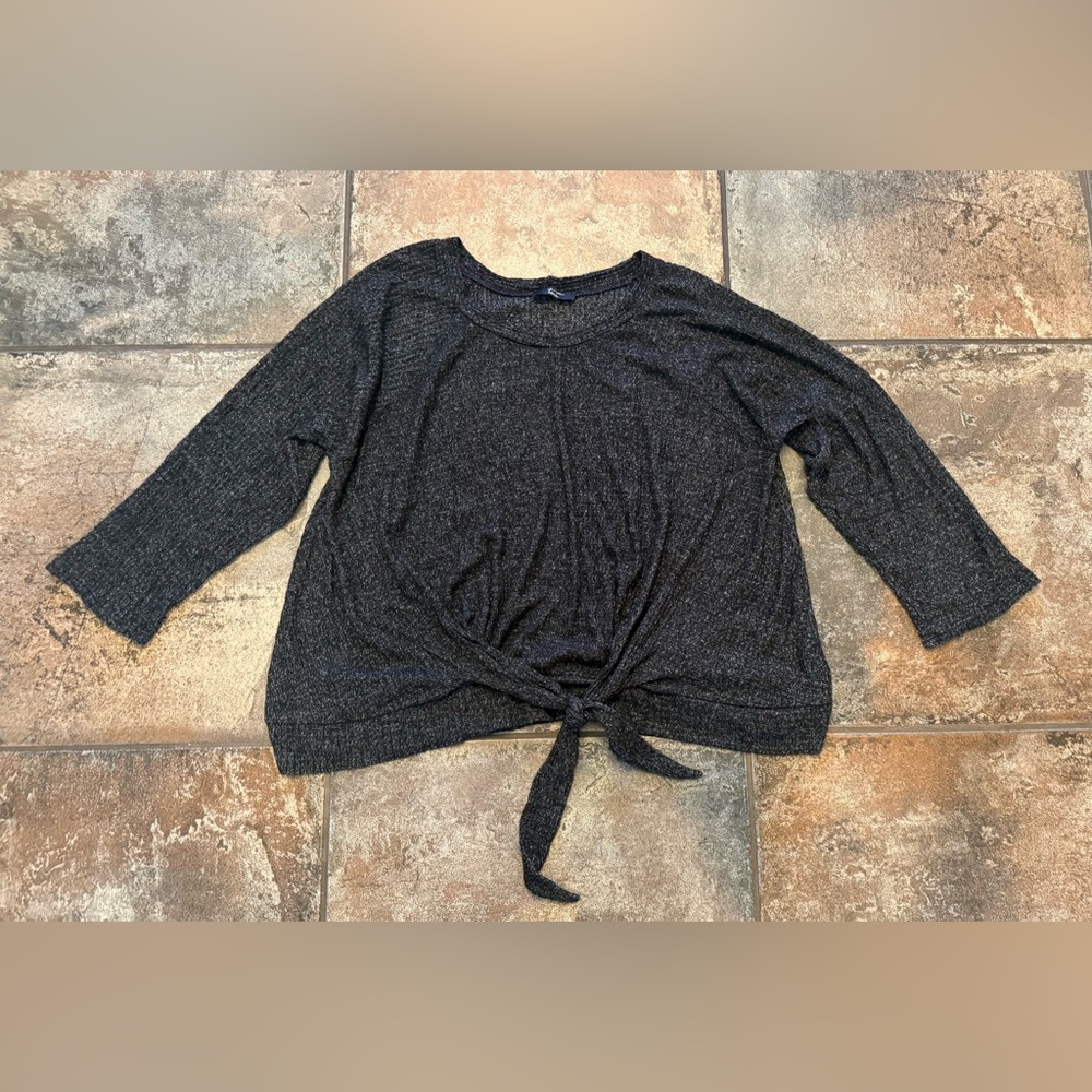 Tua Plus Women's Black & White Speckled Tie-Front Sweater
